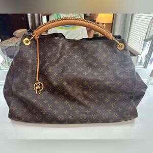 Louis Vuitton Artsy GM